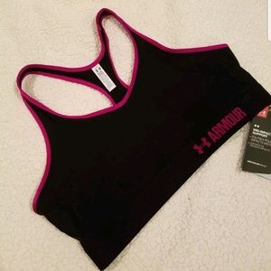 Under Armour sports  bra, XL, NWT